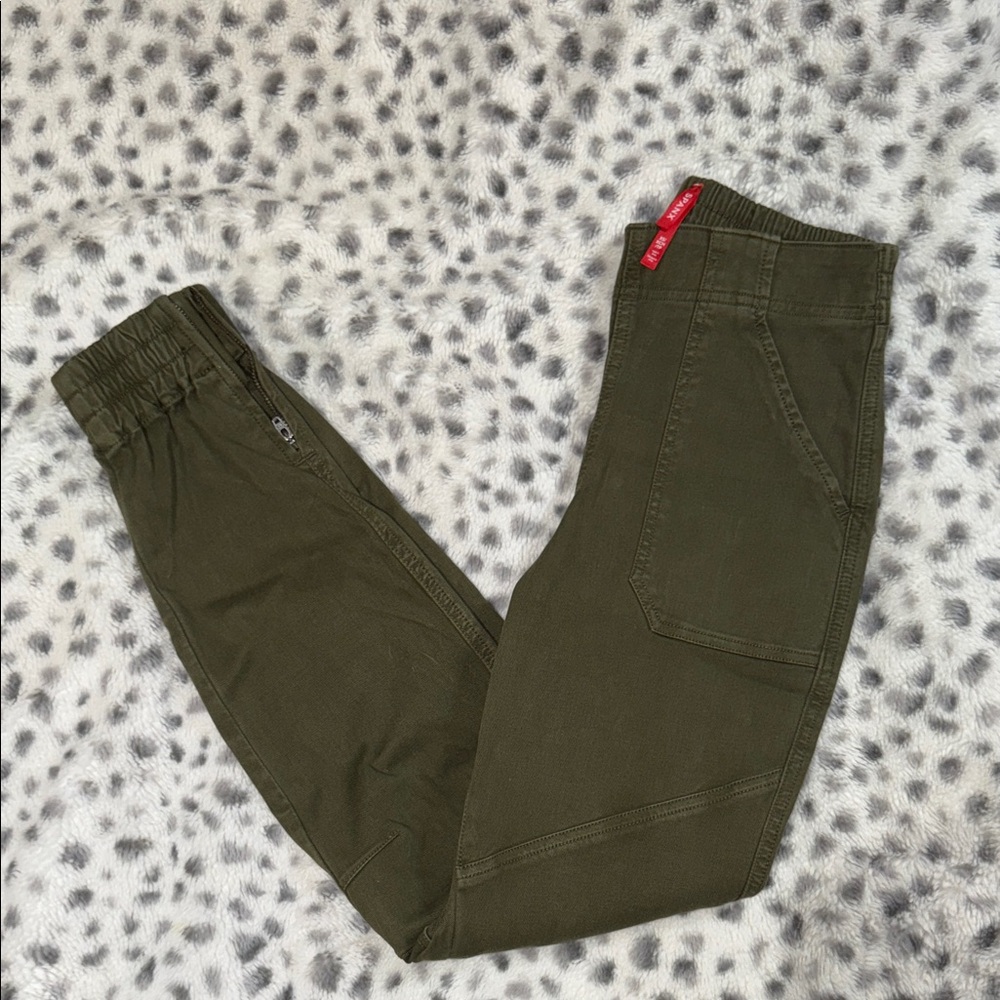 Spanx Women’s Olive Joggers size XS